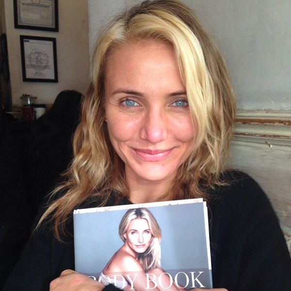 Cameron Diaz senza trucco su Instagram per il suo libro "The Body Look"