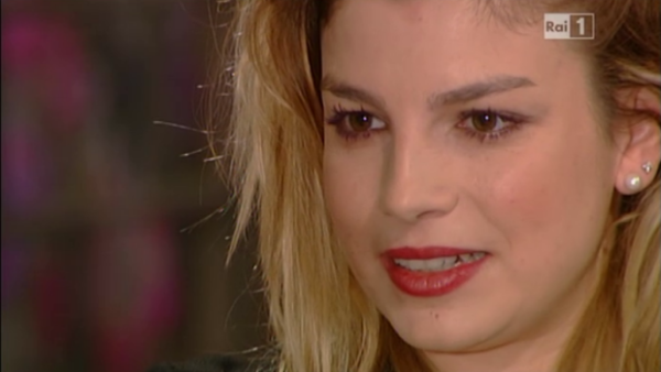 Emma Marrone: "Sono innamorata e se voglio un figlio non lo dico"