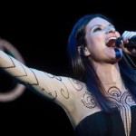 Laura Pausini “Paola per adesso resterà figlia unica”