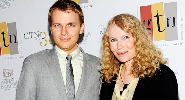 Mia Farrow shock: “Mio figlio è di Frank Sinatra e non di Woody Allen”