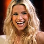 Michelle Hunziker tornata in TV a pochi giorni dal parto, risponde alle critiche