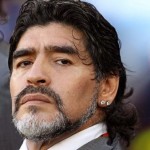 Diego Armando Maradona solidale con Sofia Loren, perseguitata dal Fisco