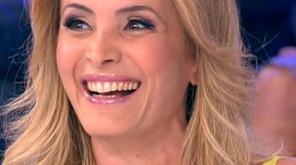 Lorella Landi, offesa, scoppia contro Raffaella Fico e Barbara D’Urso