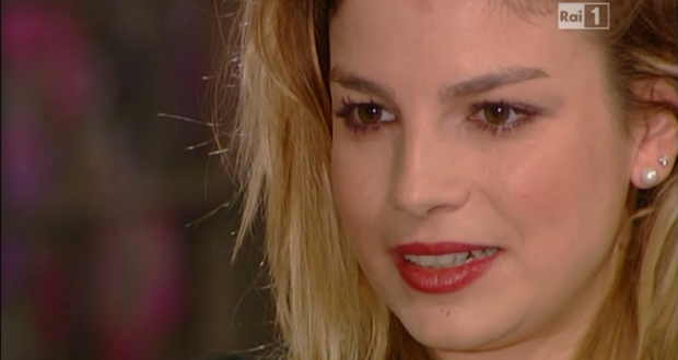 Emma Marrone: “Sono innamorata e se faccio un figlio non lo dico”